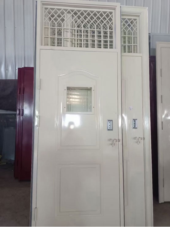 扶风学校教室门