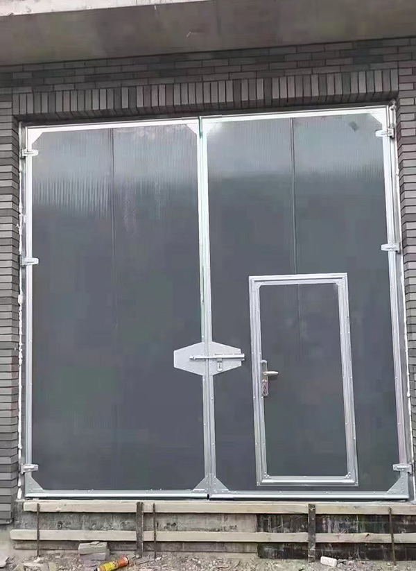 扶风工业平开门在大型设备制造车间的应用实例